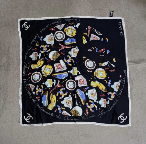 Chanel logo paris motif - cc,
