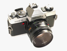 MINOLTA XG 2 50mm f1.7 LENS. EXC COND. NEW SEALS & MIRROR BUFFER. FILM TESTED.