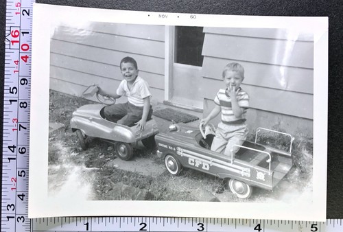 1960 metal pedal - 1960, toys