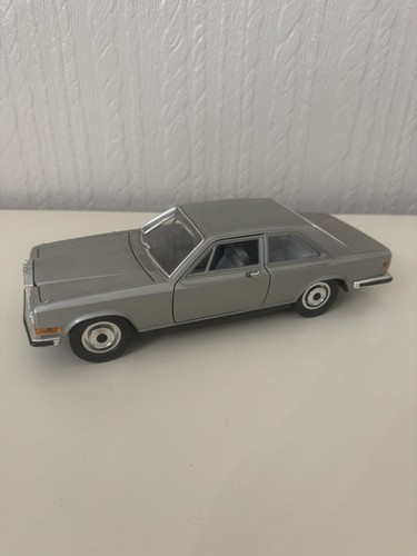 Burago model car rolls royce - burago,
