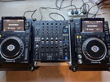 Pioneer CDJ 3000 Pair & DJM 900 NXS Mixer with Flight Case