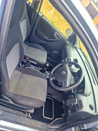 Corsa seats and door - c,