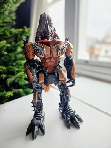 Large transformers dinobot toy - large,