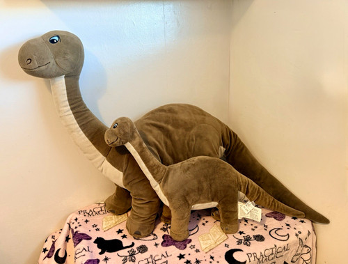 Two large jattelik plush - two,