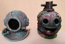 2, Aquarium Decoration Resin Ornament/Fish Hideaway -Divers Helmet & Submarine