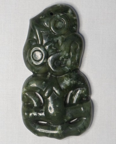 Exceptional green jade tiki - green,