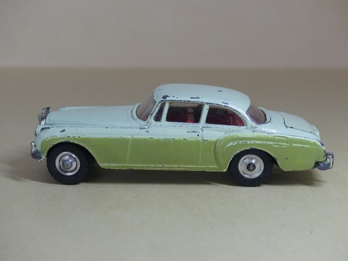 Corgi toys bentley continental - toys,