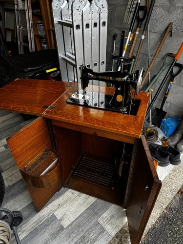 Singer sewing machine antique - sewing,