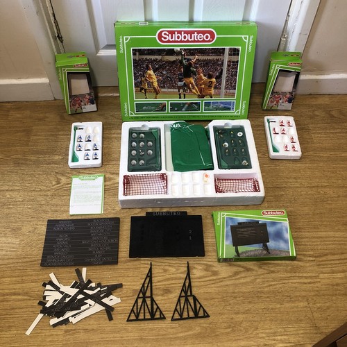 Subbuteo bundle set missing - subbuteo,