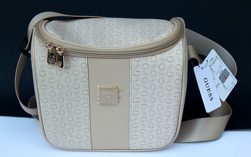 Guess rola travel - travel/everyday, use