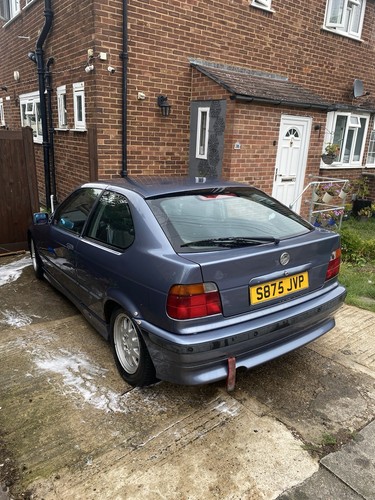 Bmw e36 318 complete breaking - 318,