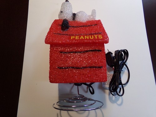 Vintage snoopy doghouse - vintage, on