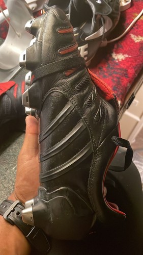 Adidas predator pulse football