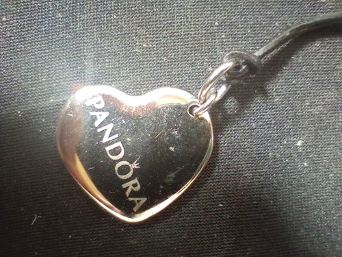 Pandora heart key chain - pandora,