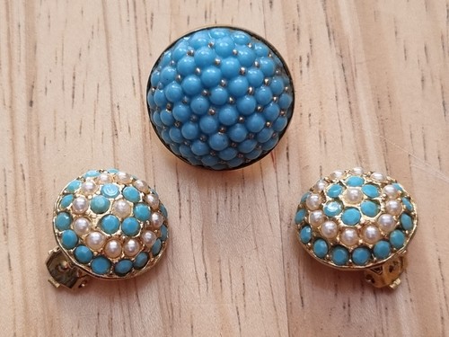True 1960s gold tone turquoise - 1960s,