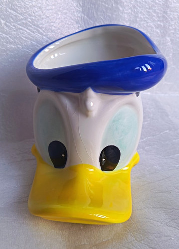 Disney donald duck shaped - donald,
