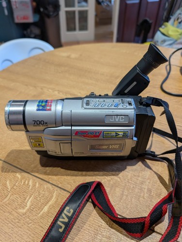 Jvc sxm58 svhs video camera - jvc,