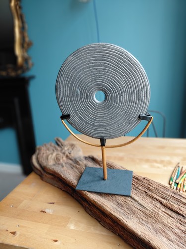 Modern geometric disc - bi,
