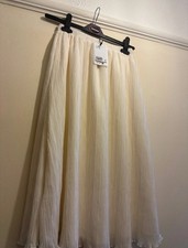 girls  Skirt  8-9  years  134