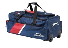 Slazenger V60 Wheelie Cricket