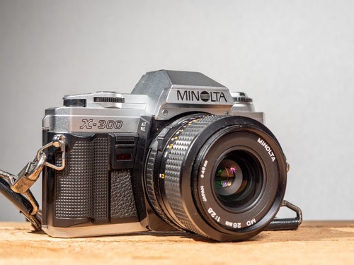 Minolta 300 slr 28mm - x-300, f/2.8