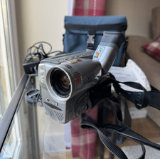 Canon G10Hi Video Camcorder with Bag and Accessories TESTED