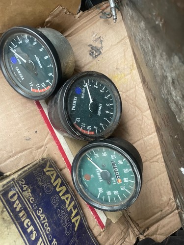 Yamaha speedo job lot 200 - speedo, rd