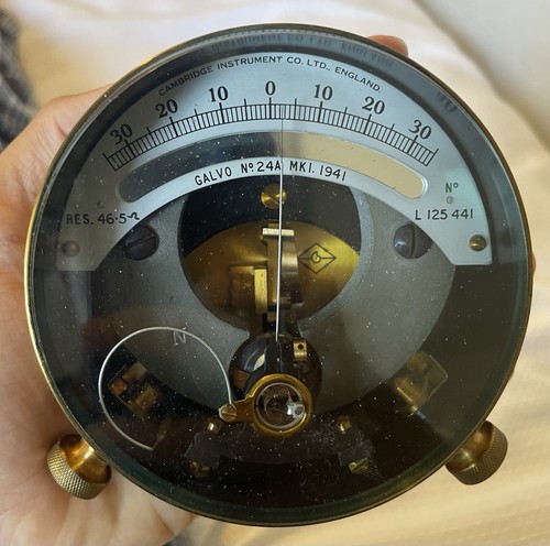 Cambridge instrument - instrument, co