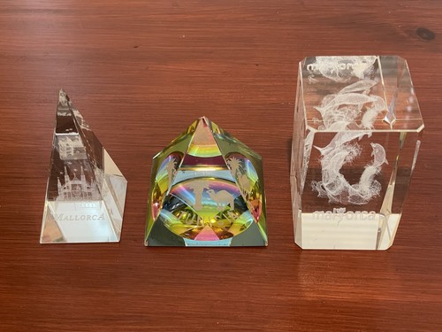 Solid glass paperweights - solid,