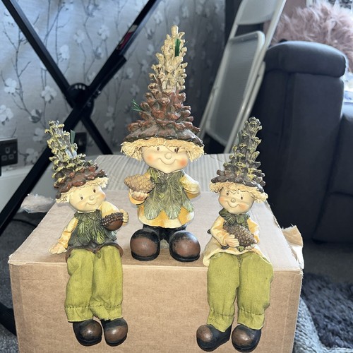 Vintage autumn pine cone - vintage,