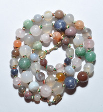 LOVELY VINTAGE NECKLACE OF NATURAL AGATE BEADS