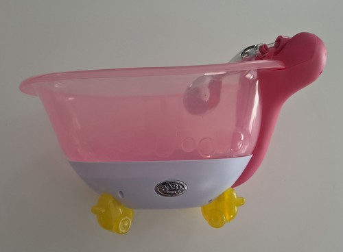 Baby born bathtub - baby, working