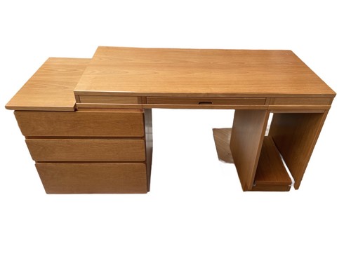 Beaver and tapley - tapley, desk