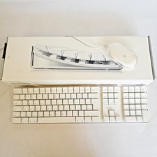 GENUINE APPLE KEYBOARD AND MOUSE A1048 & M5769 COMPUTING WORK TECH- IN ORIGINAL