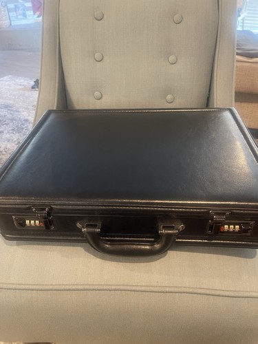 Samsonite black attache - black,