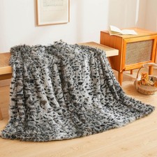 Faux Fur Cheetah Print Throw Blanket, Soft 50x60 Leopard Print Fluffy Blanket