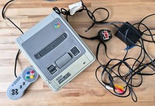 Nintendo SNES Console Bundle -
