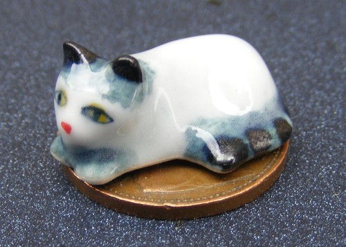 Dolls house cat pet black - cat,