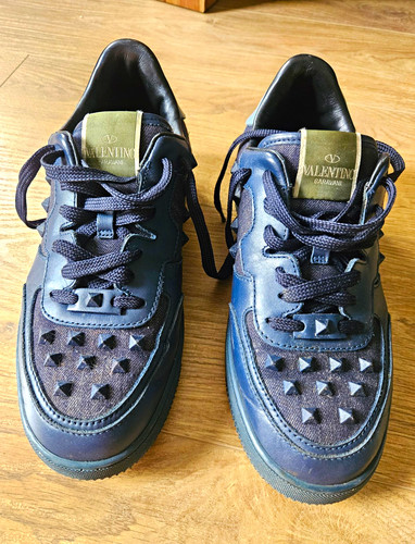 Valentino garavani rock stud - garavani,