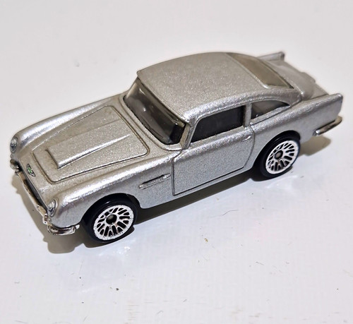 Hot wheels aston martin 1963 - hot,