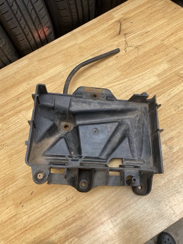 Polo battery tray 2016 - battery,