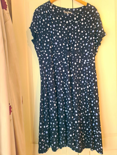 Laura ashley size - laura,