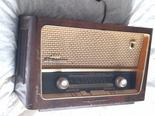 Vintage old antique radio - antique,