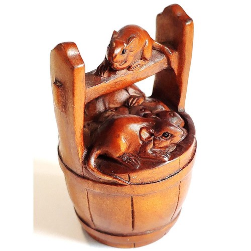 M8208 hand carved boxwood - m8208,