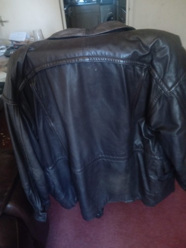 Thick vintage hugo boss brown - thick,