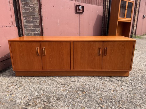 Plan teak sideboard - g,