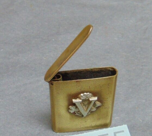 Vesta box matches with striker - box,