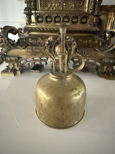 Vintage pump can thumb - can,