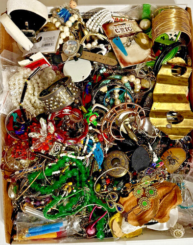Jewelry lot craft junk harvest - lot,