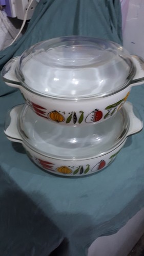 Pyrex casserole pair dishes - pyrex,